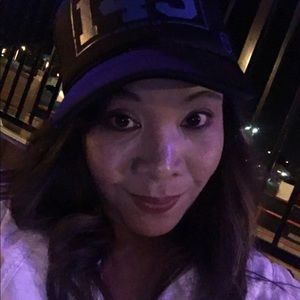 Meet your Posher, Edith